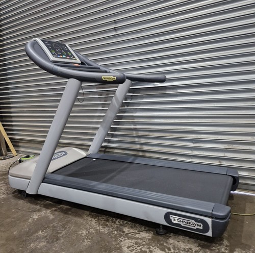 Technogym jog 500 treadmill - technogym,