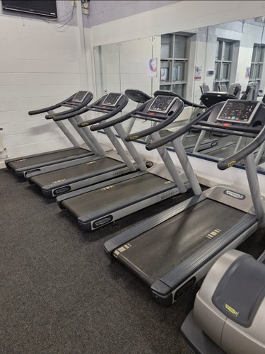 Technogym jog 500 treadmill - technogym,