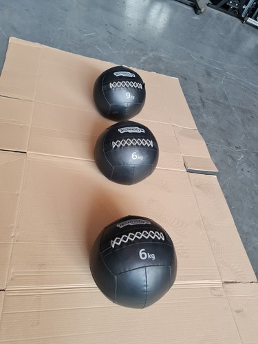 Technogym medicine balls - 3x,